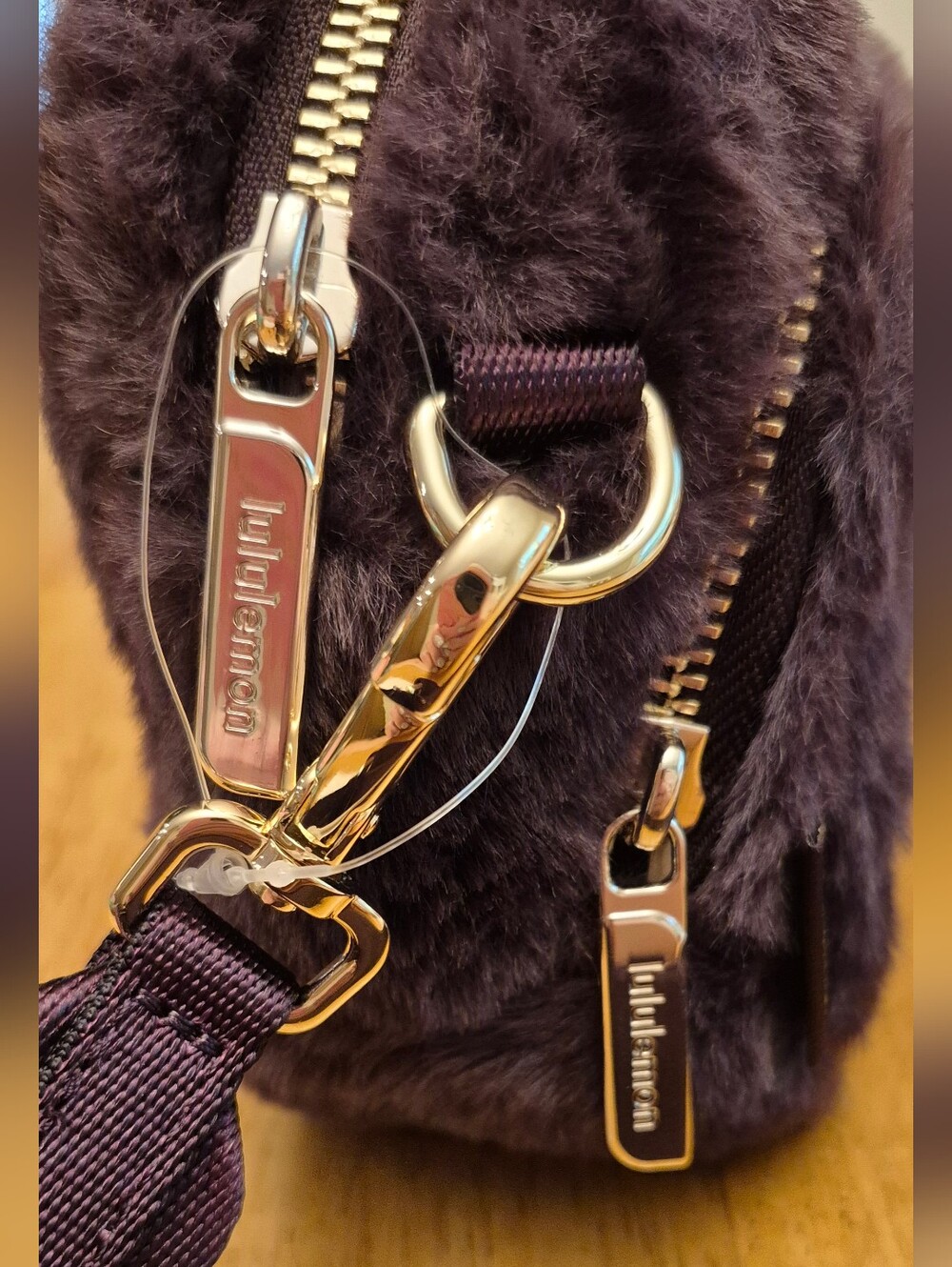 Lululemon Plush Fleece Large 2L Crossbody Bag Black Plum & Gold Metal Hardware - Picture 8 of 8